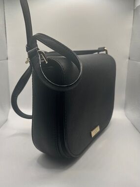 Kate Spade Crossbody Purse – Chic, Lightweight & Everyday Ready